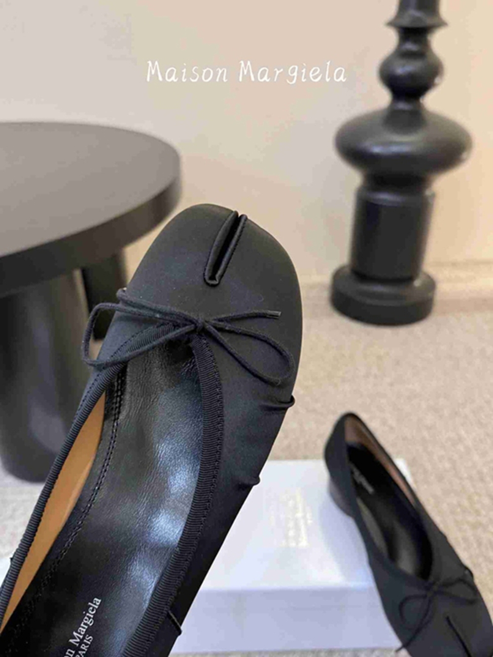 Maison Margiela Tabi Bow Split Toe Flats - Picture 6 of 8